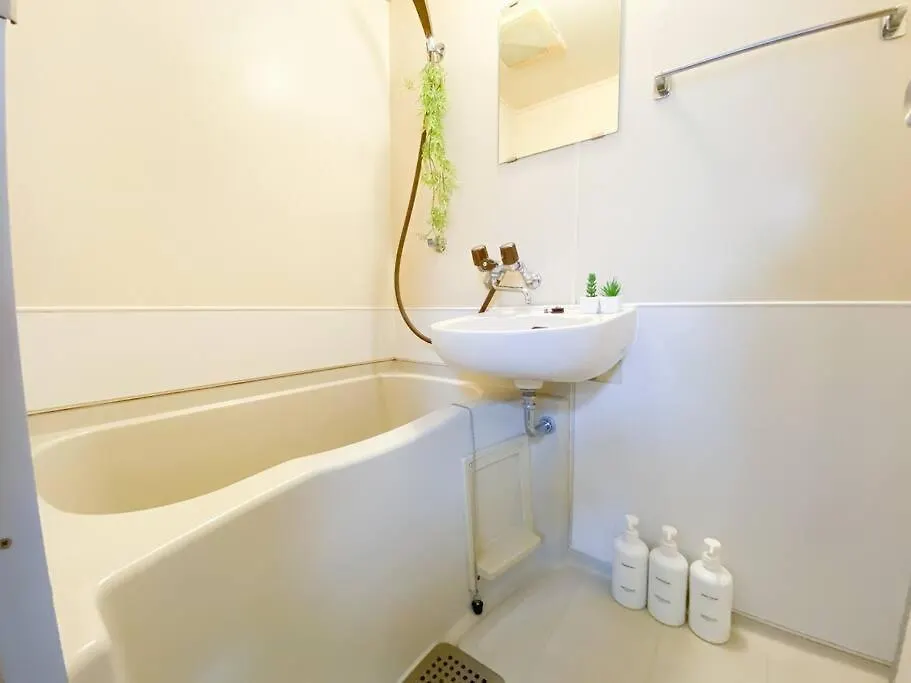C2 Guest House ユニオン新大阪 リーズナブルで長期滞在に最適 Apartment